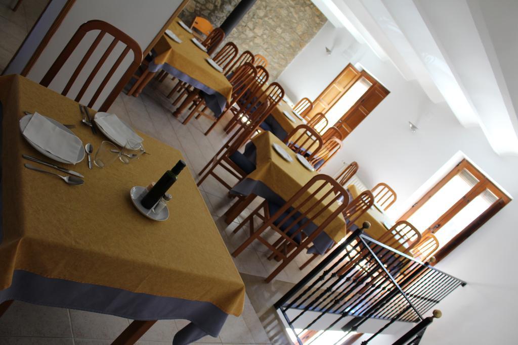 Hotel D'Ares Ares del Maestre Eksteriør bilde